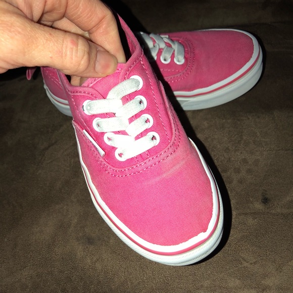 girls pink slip on vans